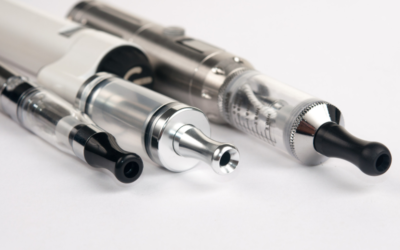 List 4 differences between a vape and an electronic cigarette